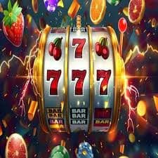 Tabel pembayaran Treasures Aztec menampilkan simbol, kombinasi, dan hadiah yang sesuai untuk setiap pola